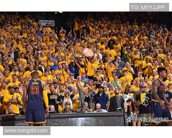 天山雪豹足球队迎战上海申鑫力争主场全取三分展现球队实力