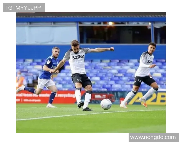 斯托克城与诺丁汉森林激战正酣赛果揭晓精彩瞬间回顾